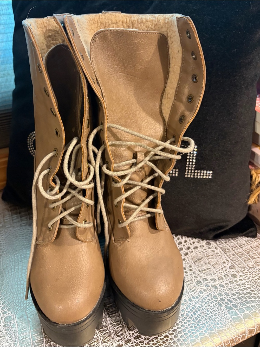 Women's Lace-Up Platform Combat Boots - Tan